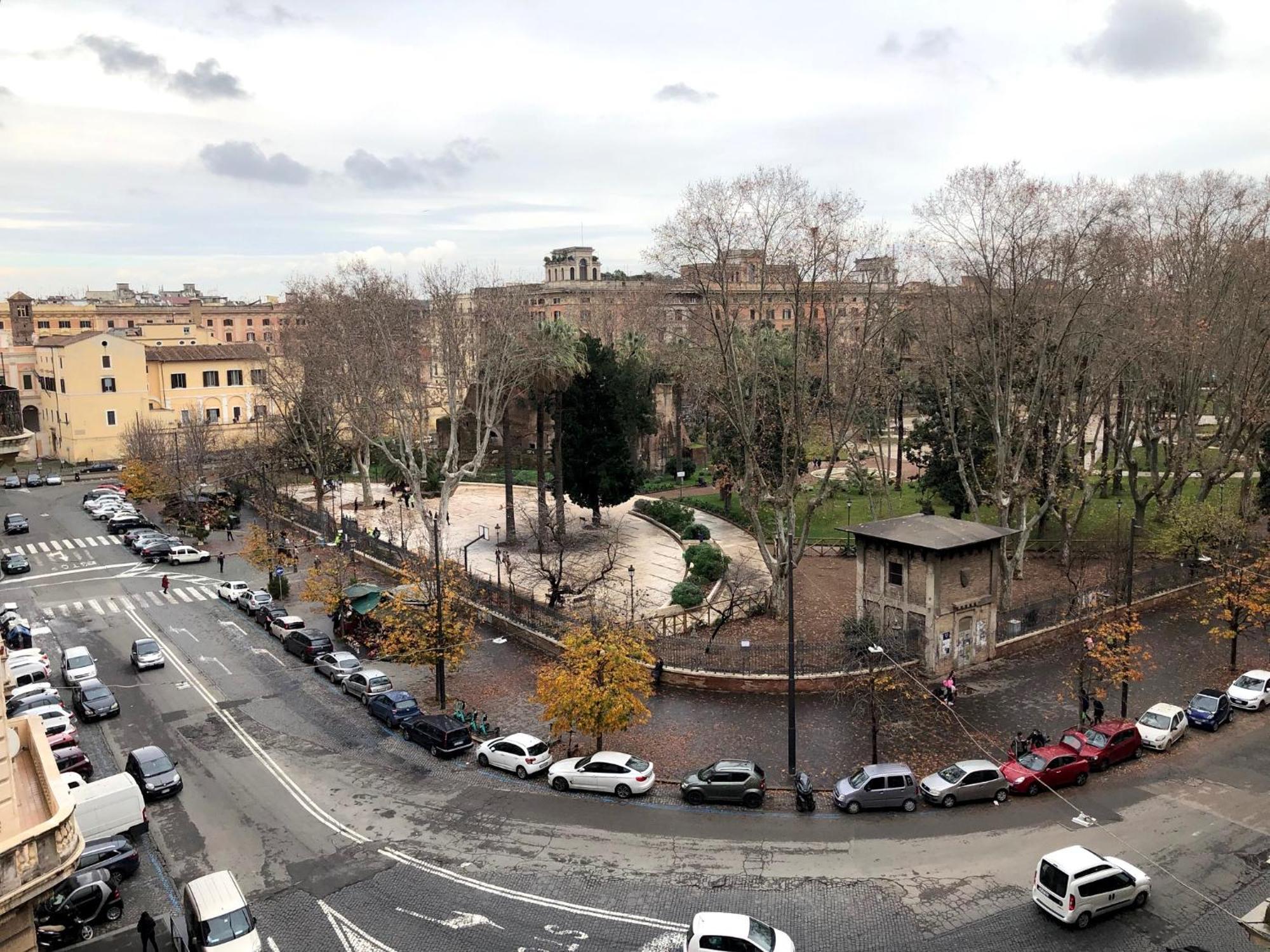 Large Apartment In Rome City Center Exterior photo